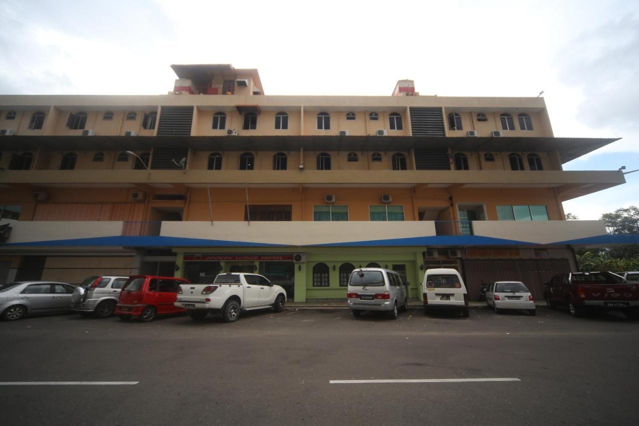 Oyo 563 Jockey Lodge Hotel SDK Exterior foto